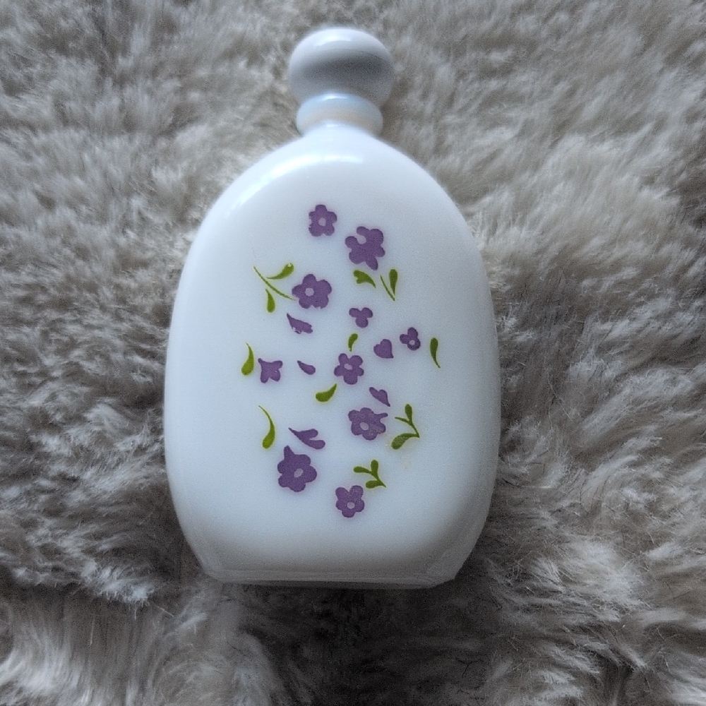 Avon White and Purple Floral Body Moisturizer